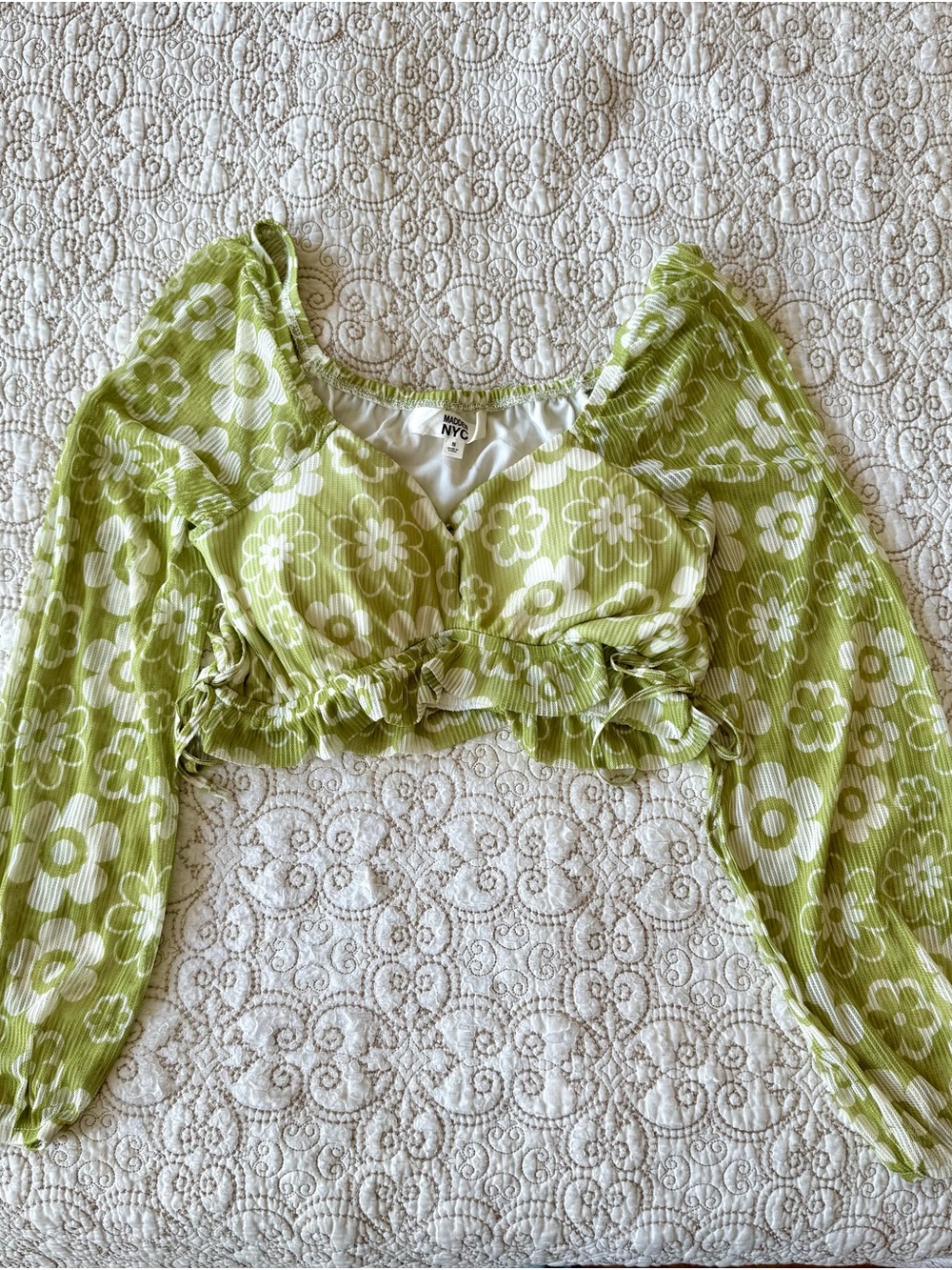 Green floral ruched long sleeve mesh crop top